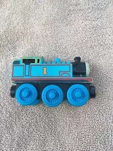 Thomas & Friends Wooden Railway Thomas the Train Used - Picture 1 of 2