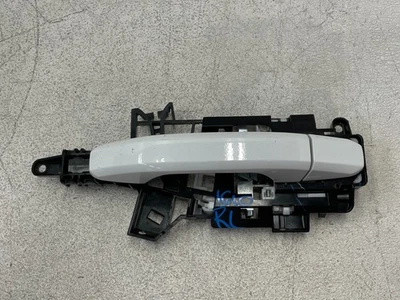 22 23 24 25 GMC Sierra 1500 Rear Left Driver Exterior Door Handle 1610 OEM - Image 1 of 4