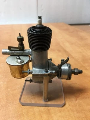 OHLSSON & Rice 40s 23 Spark Ignition Airplane Engine Untested AS-IS w/tank - Image 1 of 4