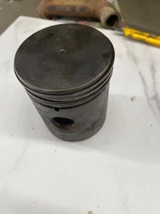 1928 Whippet Model 96 piston B 339981 - Picture 1 of 3