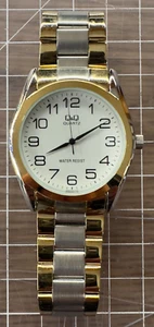Mens QQ Dress Silver Gold Tone White Dial Link Bracelet Analog Watch Batt Needed - Picture 1 of 5
