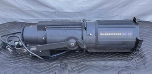 Altman 150W 30-55 Degree Shakespeare CDM Zoom Spotlight (220V) w/ C-Clamp Hanger - Picture 1 of 7