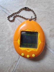 Tamagotchi, original Bandai 1997, funktioniert Retro - Bild 1 von 2