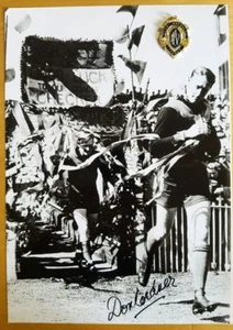 1946 DON CORDNER MELBOURNE HAND SIGNED B&W PHOTO & FREE REPLICA BROWNLOW MEDAL - Bild 1 von 2