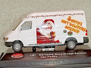 SANTA'S GIFT DELIVERY BENZ/DODGE SPRINTER FEDEX VAN HO SCALE MODEL POWER NEW - Picture 1 of 5