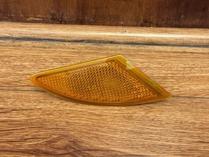 OEM 2006-2010 Mercedes-Benz W251 R350 R500 Right Bumper Reflector Light Marker R - Picture 1 of 2