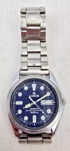 Lorus Y143-804A Watch Men 38mm Blue Dial Silver Tone Daydate Round - Picture 1 of 7