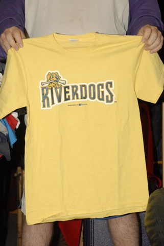 Charleston Riverdogs baseball logo t shirt MEd yellow Tampa Bay Rays 2016 season Cover