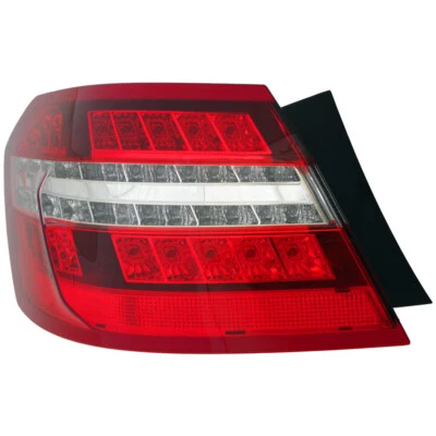 Luz trasera lado del conductor para Mercedes Benz Clase E 2010-2013 Foto 1 de 2