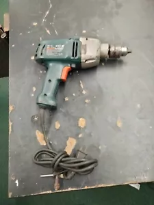 Black & Decker Hammer Drill DR600 - Picture 1 of 8