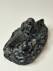 Vintage Wolf Original: Handmade Eskimo in Kayak with Seal - Soapstone Carving - Picture 1 of 11