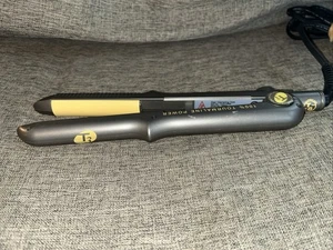 Plancha de pelo T3 de uso profesional 100 % turmalina cerámica plancha pinza 83934 - Imagen 1 de 7