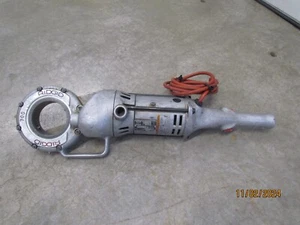 Ridgid 700 Threading Machine - Picture 1 of 3