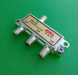 (1 PC) ASKA SP-31G 5-1000MHz CATV Saldatore Posteriore 3 Vie Uguale Perdita Porte Sdoppiatore - Foto 1 di 1