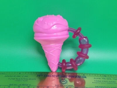 Cono de helado rosa sonajero bebé niño juguete educativo de desarrollo con pinza Foto 1 de 4