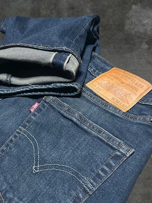 Levi’s Premium 511 Modern Slim Fit Dark Wash Selvedge 牛仔裤。 34x32 码 — 第 1/4 张图片