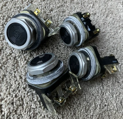 Lote de 4 - Allen Bradley 800T-A pulsador negro sin bloque de contacto Foto 1 de 4