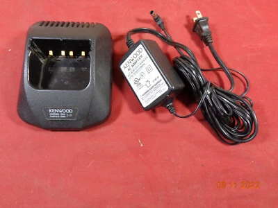  KENWOOD KSC-24 S RADIO CHARGER TK3100 TK-3101 TK-2100 TK372 TK480 TK280 TK290 - Image 1 of 3