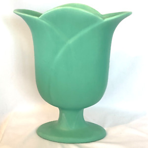 Vintage Caliente Pottery Matte GREEN #23  Footed Flared Tulip Vase 9.5" Calif