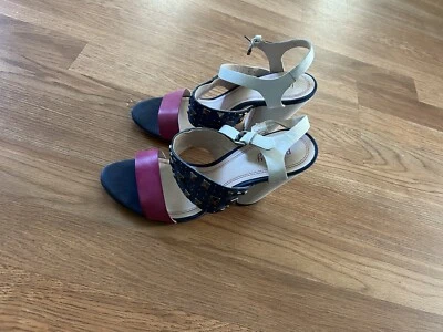 Женские каблуки белый синий фиолетовый много на Tracy Reese металлический декор кожаная подошва 8 - Изображение 1 из 4