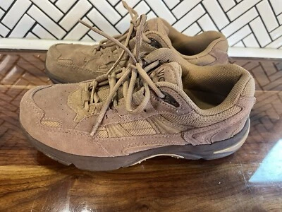 Sapatos femininos Vionic Walker 8.5 confortáveis de camurça de apoio bege acastanhado ortopédico - Imagem 1 de 4