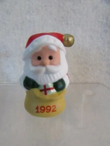 Hallmark JINGLE BELL SANTA - 3a final de la serie Merry Miniatures 1992 #QFM9131 - Imagen 1 de 4