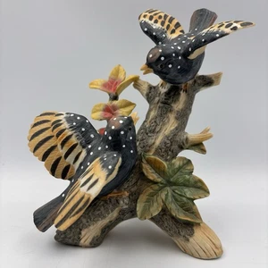 Vintage Porcelain Hand Painted 2 Black Birds on Driftwood Figurine Taiwan - Picture 1 of 12