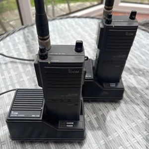 Vintage ICOM IC-H10 Walkie Talkies 2x VHF Transceivers 2x BM-71E Power Supplies - Picture 1 of 14