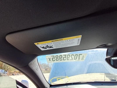 Used Left Sun Visor fits: 2014 Mercedes-benz Mercedes cla-class 156 Type roof il - Image 1 of 4