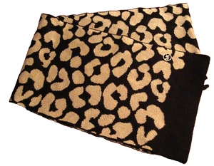 Michael Kors Black w/ Gold metallic threads Rectangle Scarf Animal Print - NWOT - Picture 1 of 2