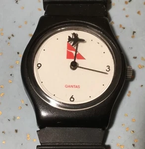 QANTAS AIRLINES KANGAROO LOGO UHR DAMEN/KINDERUHR ARMBAND BIS 7-1/4" - Bild 1 von 15