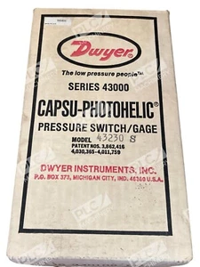 Dwyer Series 43000 Capsu-Photohelic Pressure Switch Gage 43230S - Picture 1 of 8
