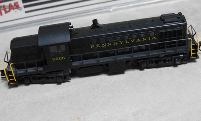 N Scale - Atlas  Kato RS-1 #4404 Diesel Locomotive Pennsylvania 1997  New - image 1 of 4