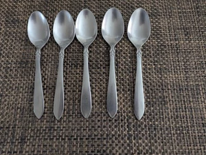 Oneida Simba Jacqueline Stainless 18/0 Flatware  5 Soup Spoons - Picture 1 of 5