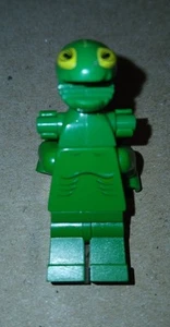 Lego Space Police Frenzy Alien Green Lizard minifig - Picture 1 of 4