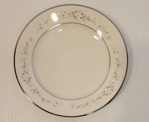 Noritake Ivory China Bread Plate Heather Pattern 7548 Dinnerware Table Setting - Picture 1 of 2