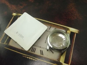 VINTAGE ROLEX 1500 OYSTER PERPETUAL DATE MENS WATCH CASE W substitute plastic - Picture 1 of 13
