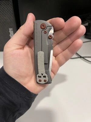 Cuchillo The Mandal��orian hecho a medida raro Foto 1 de 3