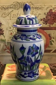 Porzellan Ingwer Dose ~ blau & weiß/grün ~ CHINOISERIE ~ IRIS Muster ~ 8" hoch ~ schön ~ - Bild 1 von 9
