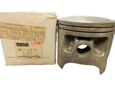 Nuevo de Lote Antiguo Yamaha 1st O/S 85.25MM Pistón 1977 1978 IT400 1W6-11635-00 Foto 1 de 4