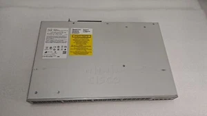 Cisco Catalyst C9200L-48P-4G-E 48 porte PoE+ / 4x 1G SFP L3 Enterprise - Foto 1 di 3
