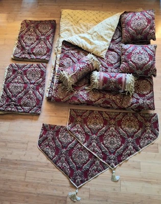 9pc CROSCILL Red/Gold IMPERIAL EMPRESS California King Comforter Set (Heavy) - Image 1 of 4