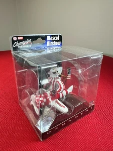 Raro De Colección Universidad de Wisconsin Bucky Badgers Ornamento Campeón Tesoros Navidad - Imagen 1 de 5
