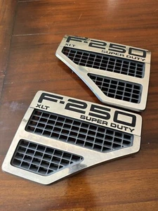 2008-2010 Ford F-250 F250 XLT Super Duty Fender Emblem Badges Pair LH RH - Picture 1 of 14