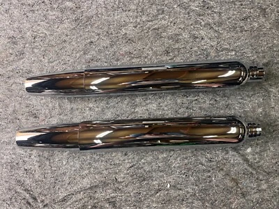 Silenciadores Harley Davidson Softail Springer Classic FLSTSC. Foto 1 de 4