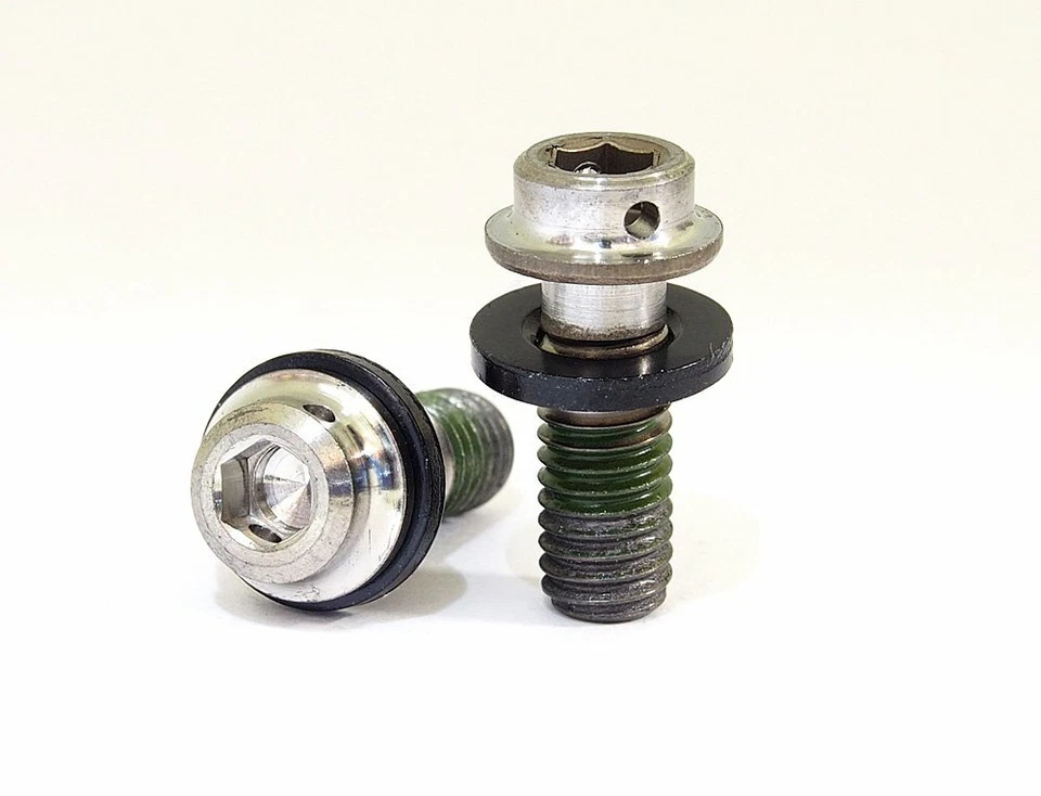 Perno de fijación de pinza de titanio Shimano XTR BR-M9000/M9020/M987 XT M8000 utilizable 2 piezas Foto 1 de 1