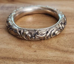 Vintage handwrought silverplated brass repousse spirit rattle bangle bracelet - Picture 1 of 7