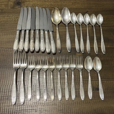 27 pc 1847 Rogers Bros AMBASSADOR Silverplate Set no monograms - Image 1 of 4
