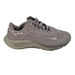 Nike Air Zoom Pegasus 38 NB Nathan Bell DM1610-001 para hombre talla 6,5 gris blanco - Imagen 1 de 10