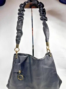 Radley London ~ Cuba Street ~ Ruffle Ruched Handle Shoulder Bag ~ Black Leather - Picture 1 of 13